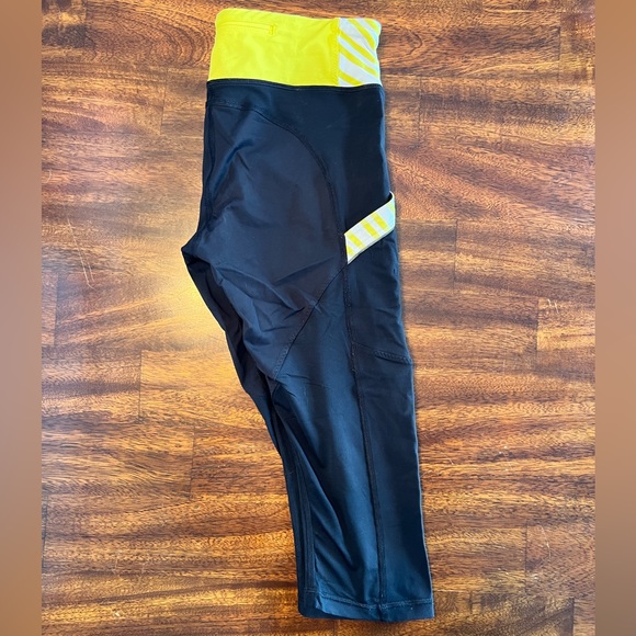 LULU crops - Picture 2 of 4